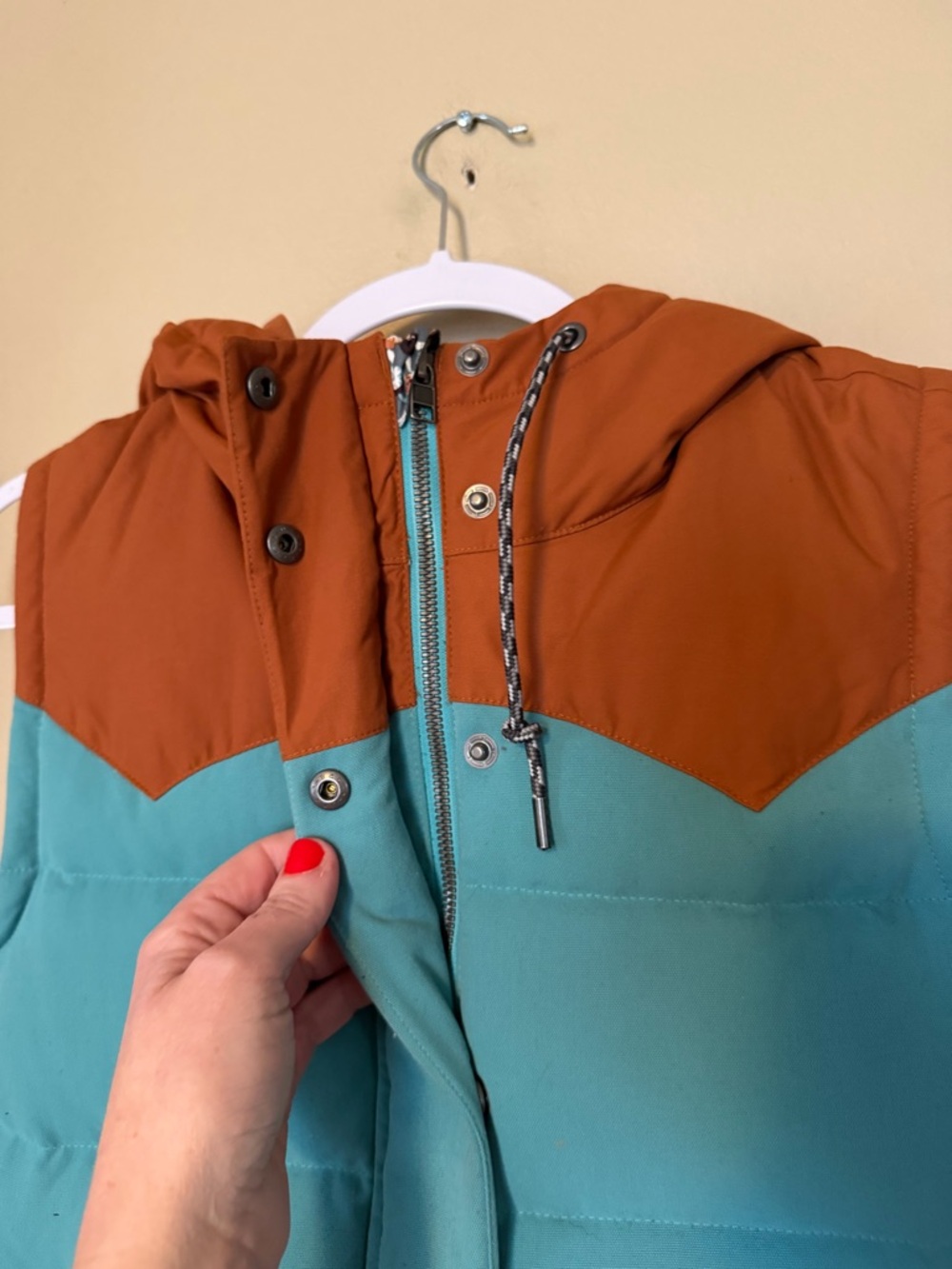 Patagonia Women’s Bivy Color Block Down Vest - Picture 4 of 11
